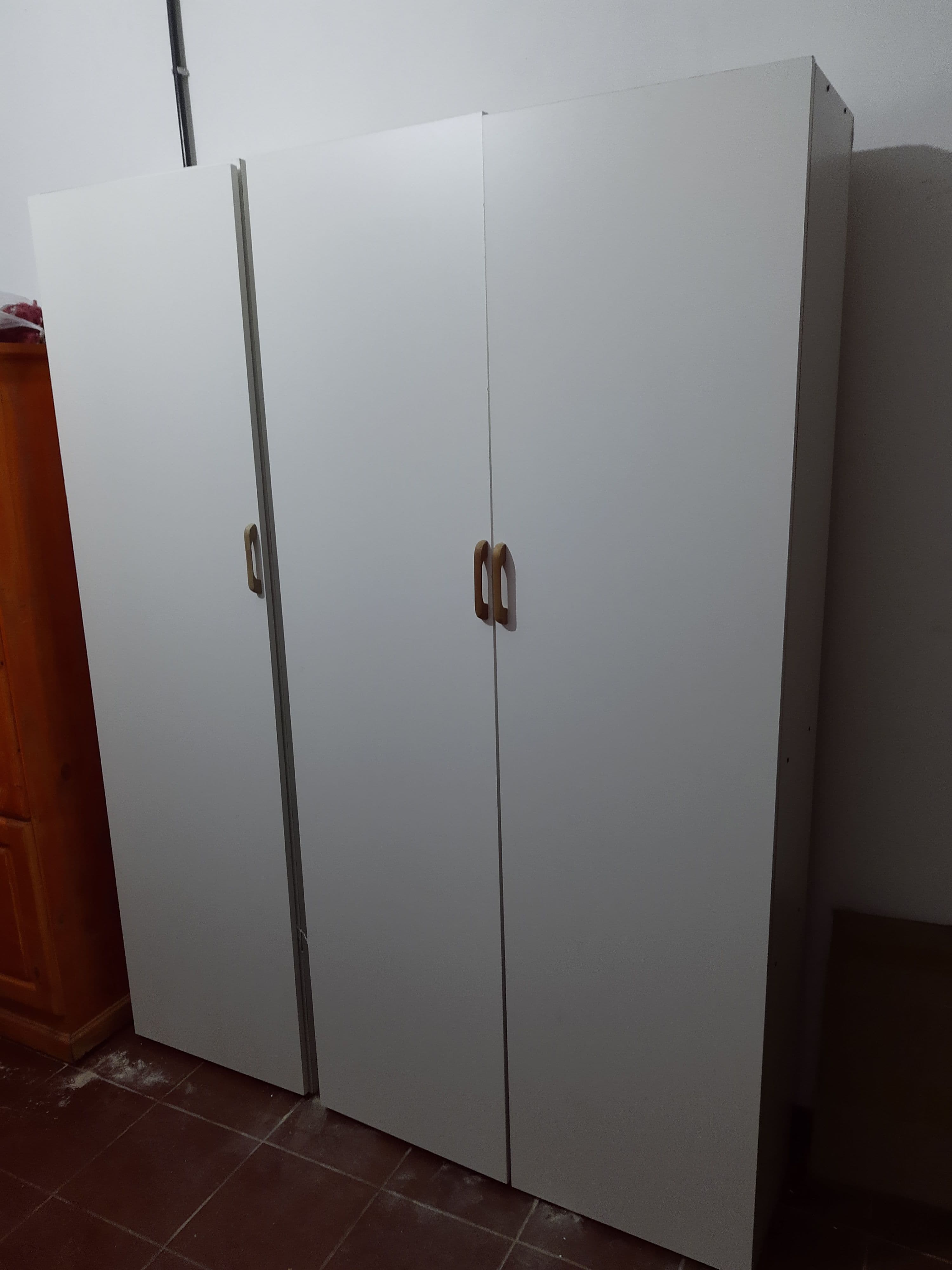 Wardrobes project 16