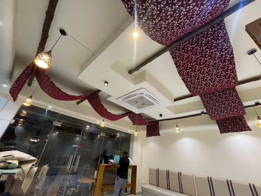 Cafe Iranica gallery 2